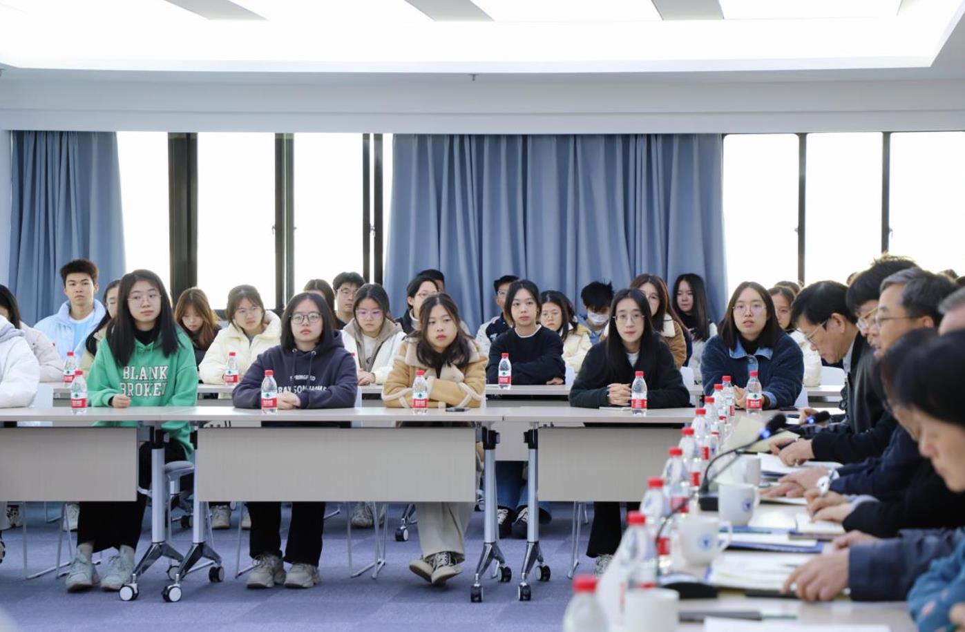 开元平台 (中国)科技公司首届涉外法治(知识产权)人才班开班仪式暨法治化营商环境2023年宁波论坛举行_fororder_微信截图_20231202162742